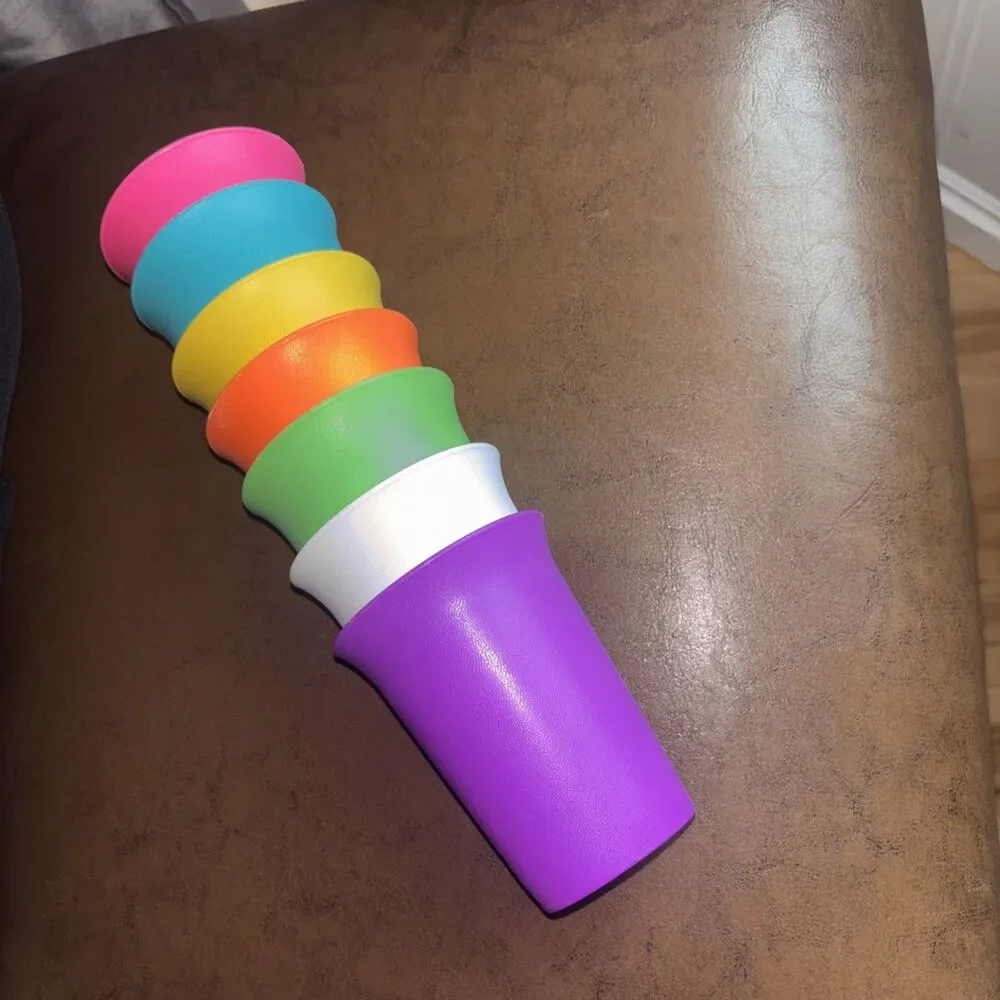 Set Of Vintage Tupperware Bell Tumblers Cups G #109 7oz Kids NiCE Rainbow Colors